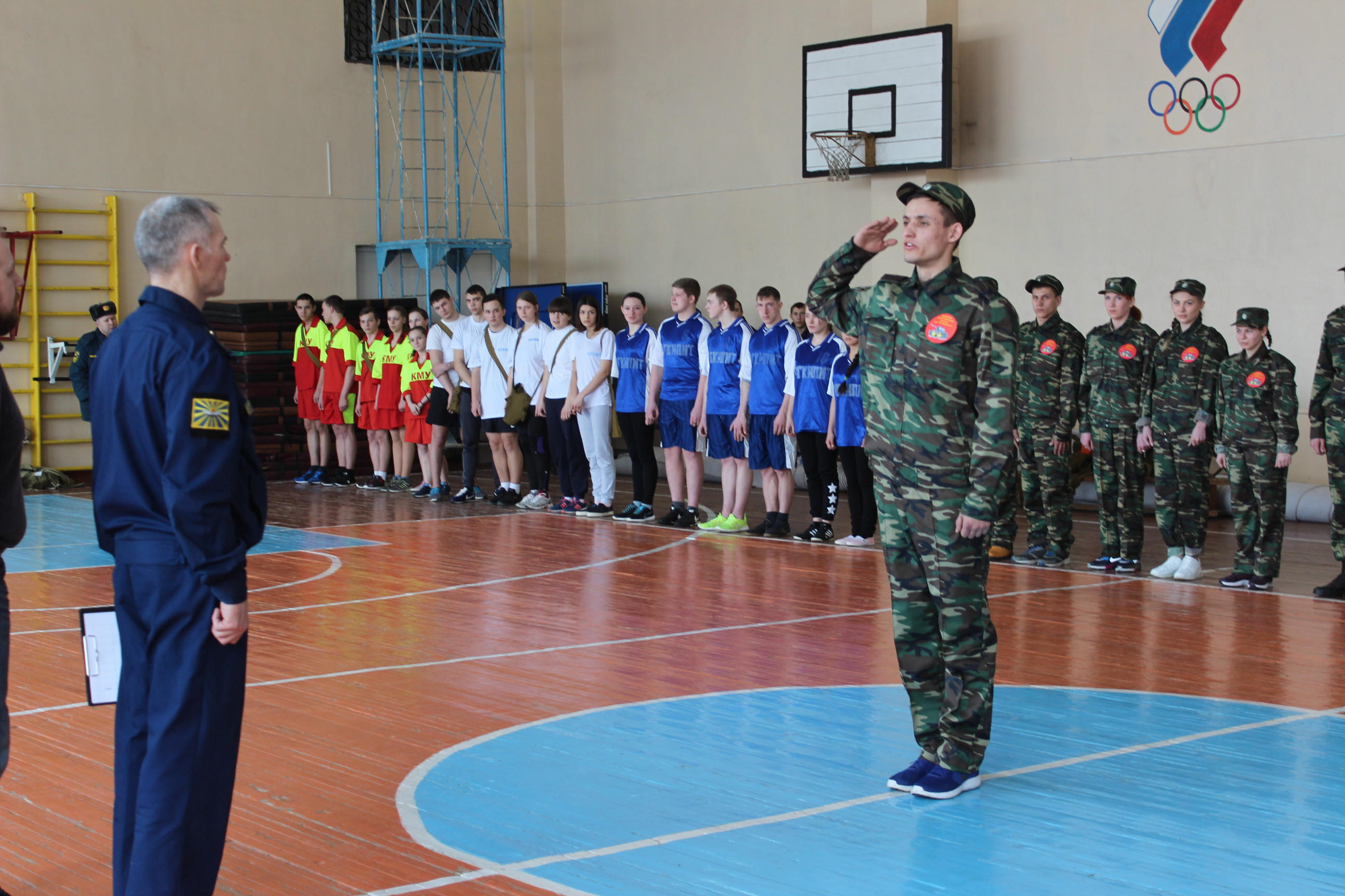 Военно спортивная эстафета. Военно-спортивная эстафета в зале.