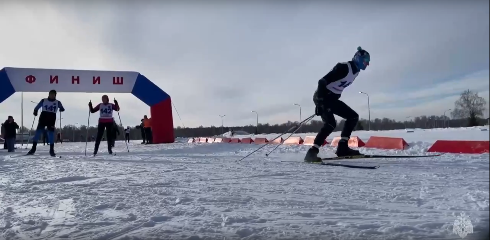 Копейские огнеборцы приняли участие в лыжной гонке | 19.01.2024 | Копейск -  БезФормата