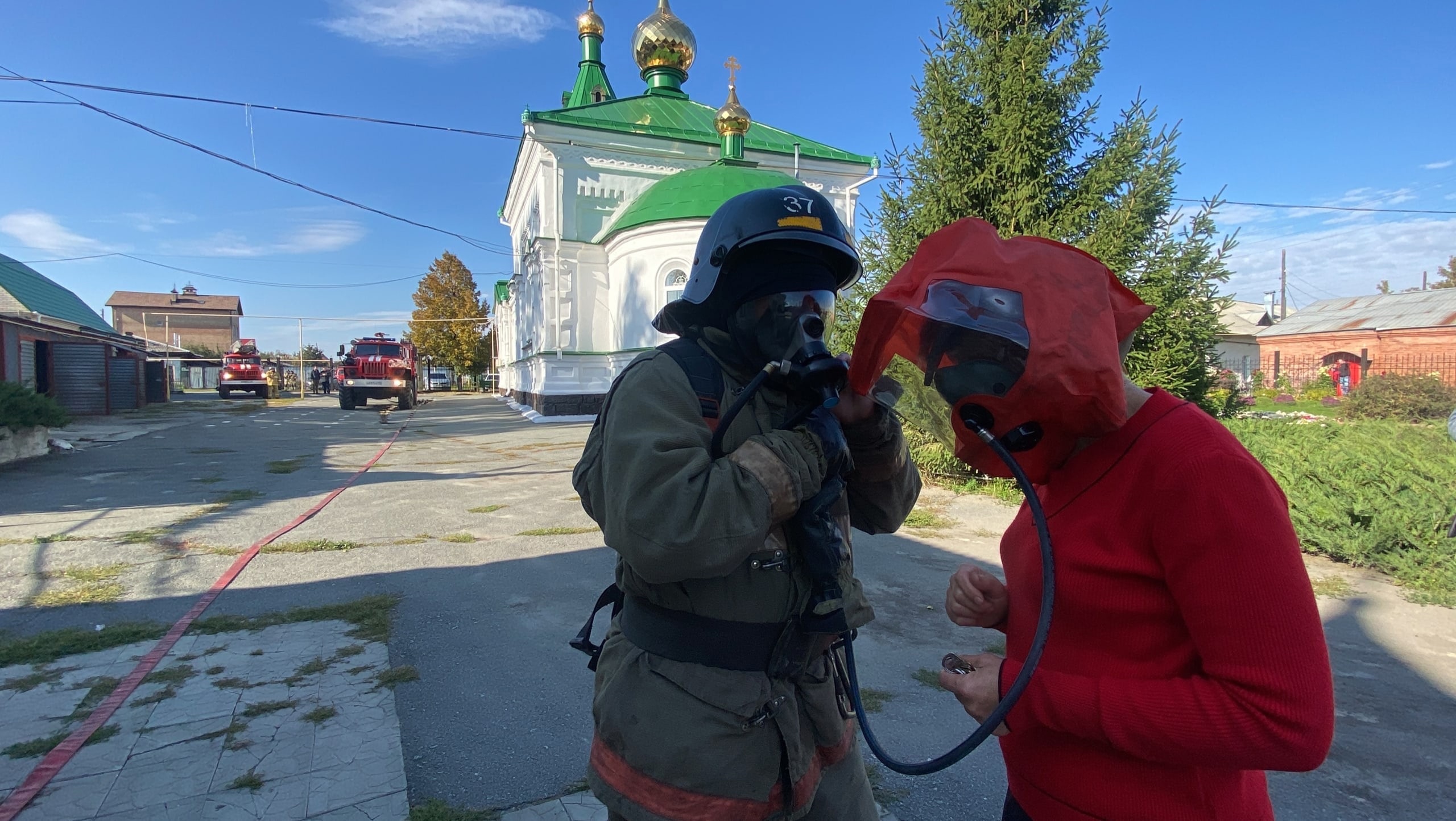 Спасатели отработали тушение пожара в храме | 20.09.2023 | Копейск -  БезФормата