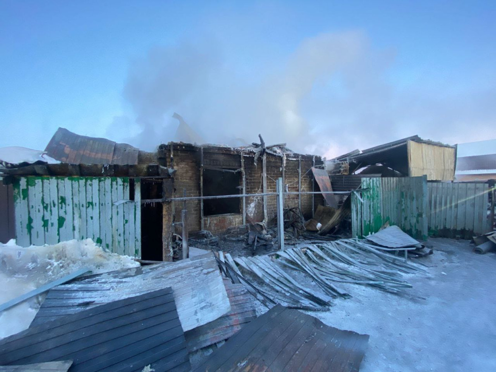 При пожаре вблизи Копейска погиб ребенок | 09.01.2024 | Копейск - БезФормата