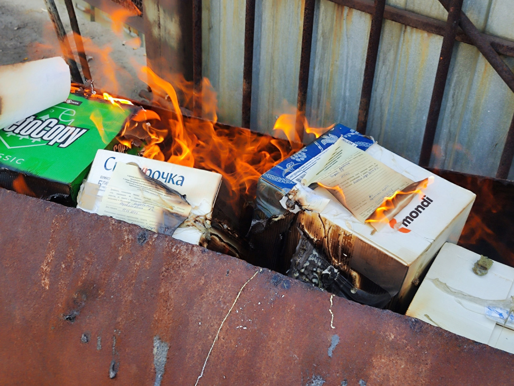 TXCWZbcZeVE.jpg TXCWZbcZeVE.jpg